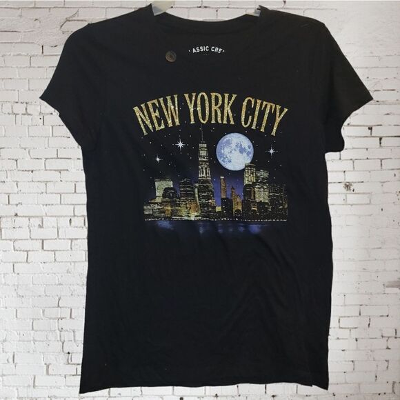 Aeropostale Tops - NEW Aeropostale Aero New York Skyline Night Graphic Tee Shirt Black XL Run small